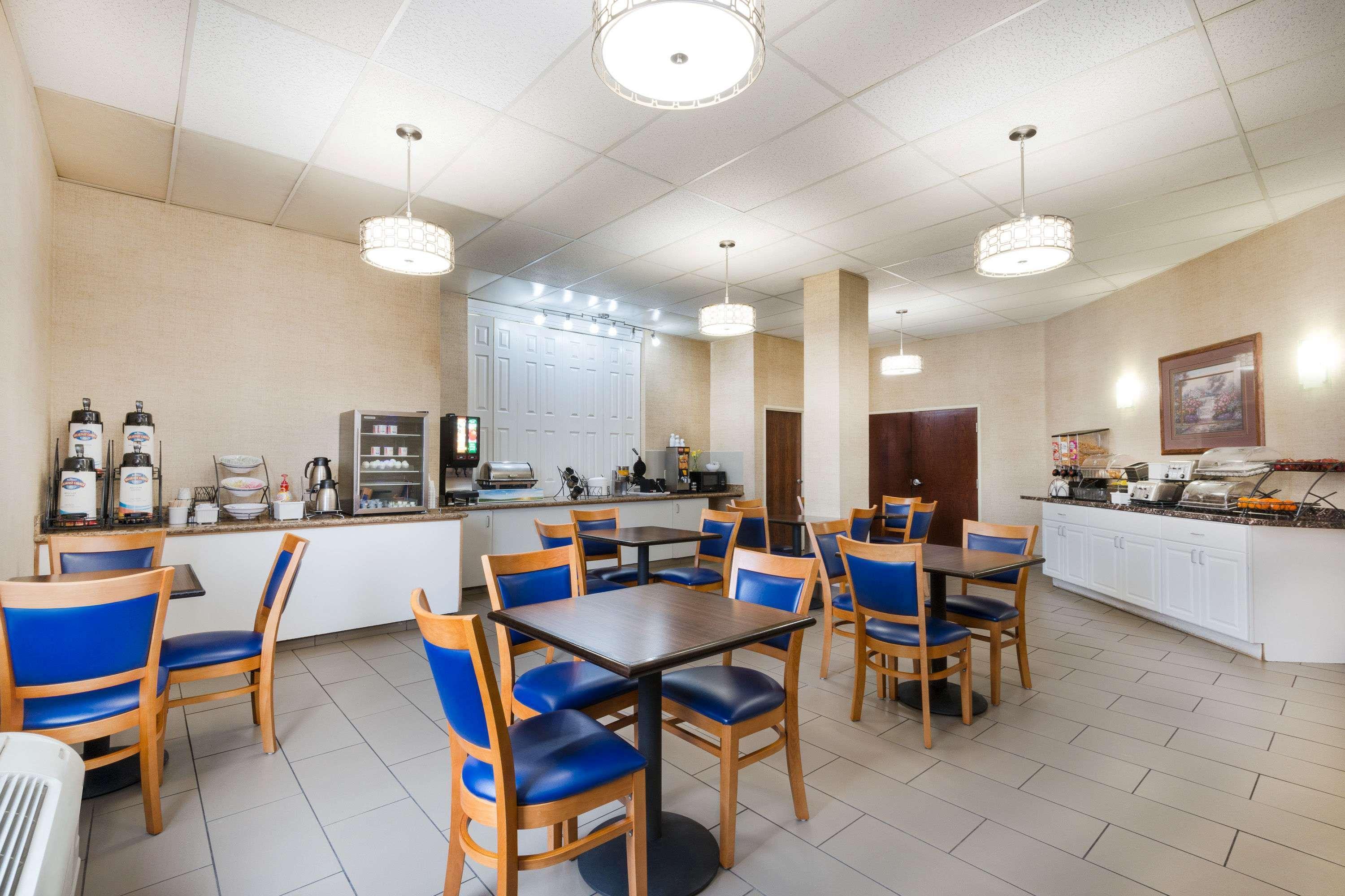Baymont By Wyndham Colorado Springs Hotel Luaran gambar