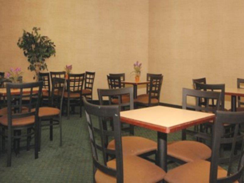 Baymont By Wyndham Colorado Springs Hotel Restoran gambar
